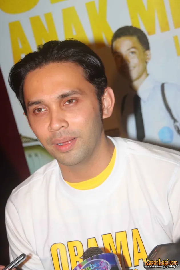 TEUKU ZACKY DI PRESSSCREENING OBAMA ANAK MENTENG ...