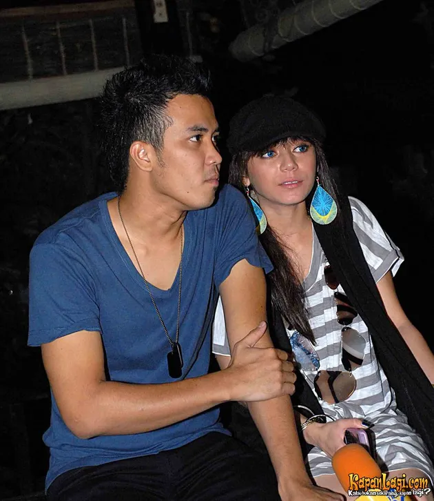 thalita latief, dennis lyla