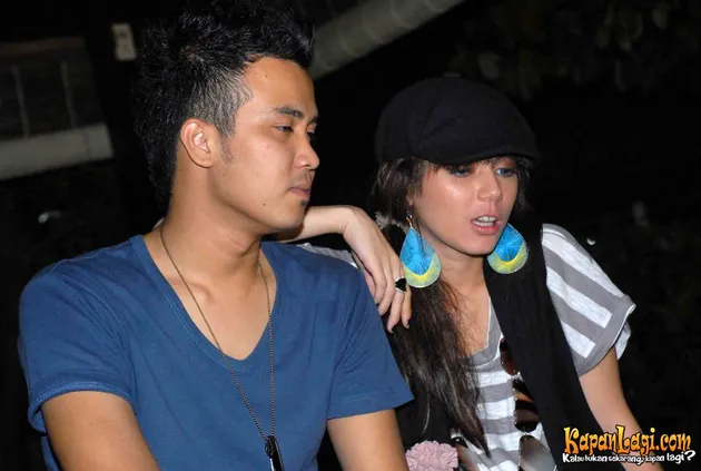 thalita latief, dennis lyla
