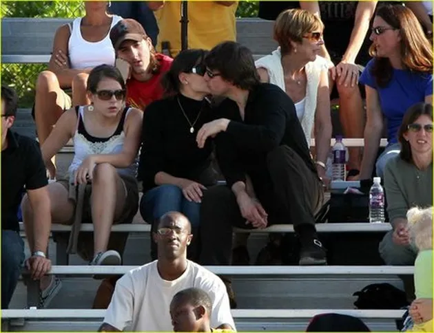 tom_cruise_dan_keluarga