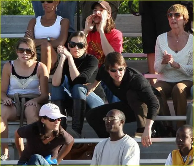 tom_cruise_dan_keluarga