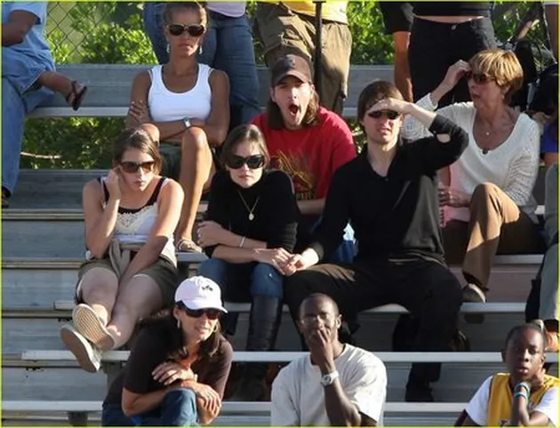 tom_cruise_dan_keluarga