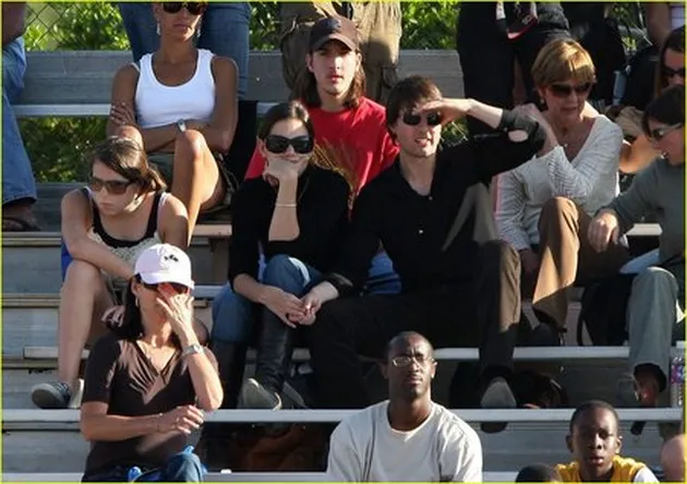 tom_cruise_dan_keluarga