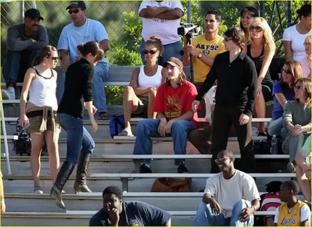 tom_cruise_dan_keluarga