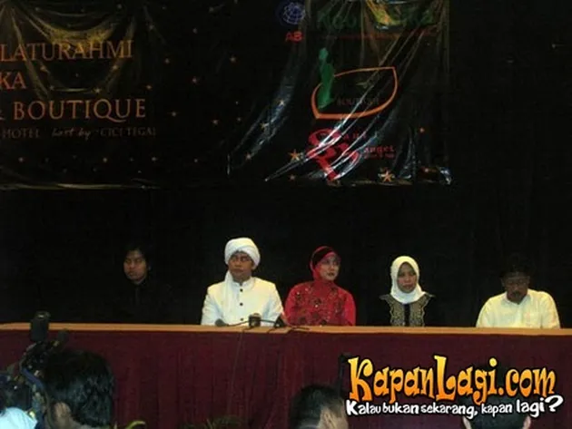 Travel Haji &amp; Umroh