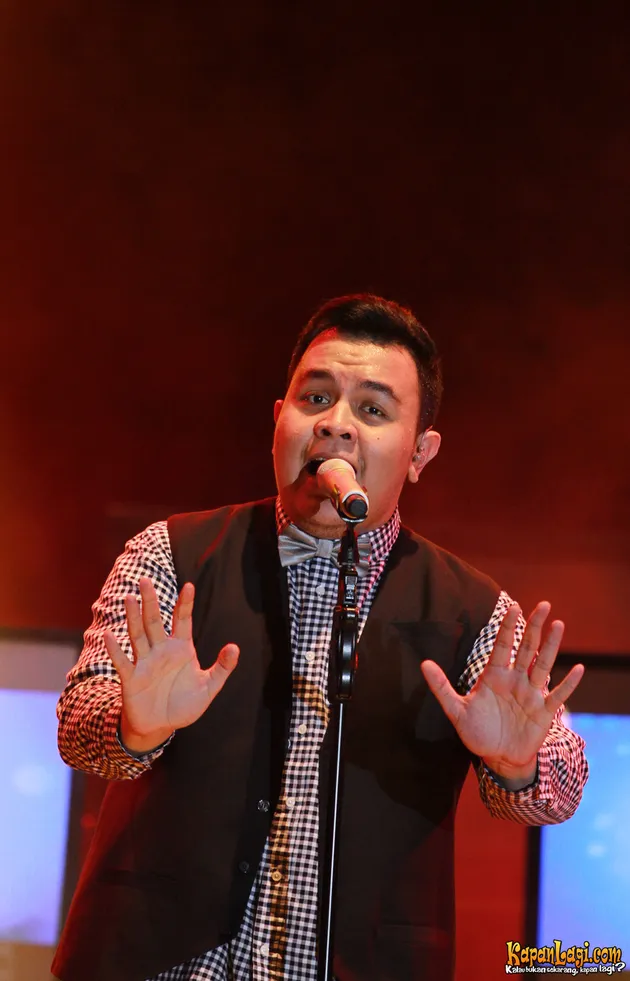 Tulus @Rolling Stone Cafe