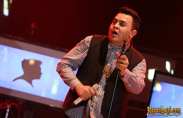 Tulus @Rolling Stone Cafe