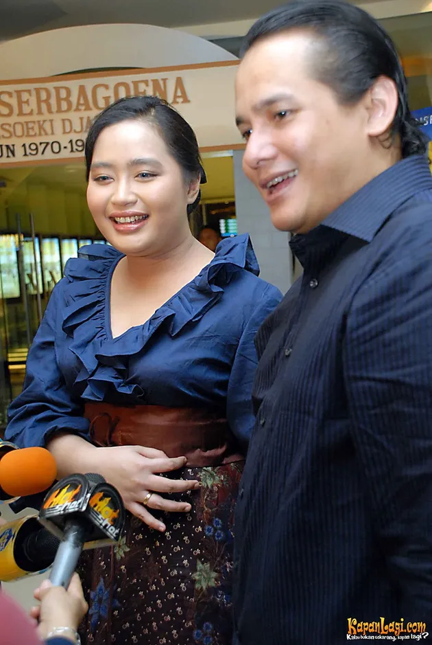 Tya Subiakto dan Candy Satrio - KapanLagi.com