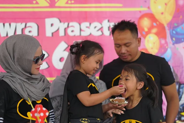anak vicky prasetyo