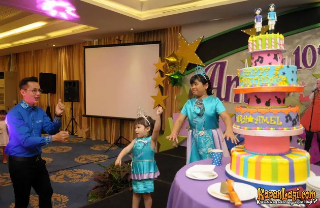 foto taylor swift dan ariana grande ultah anak andhika ussy bertema taylor swift dan ariana foto taylor swift dan ariana grande ultah anak andhika ussy bertema taylor swift dan ariana
