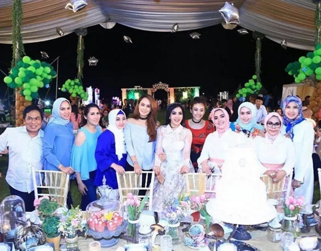 Baby Raja &amp; Ratu 