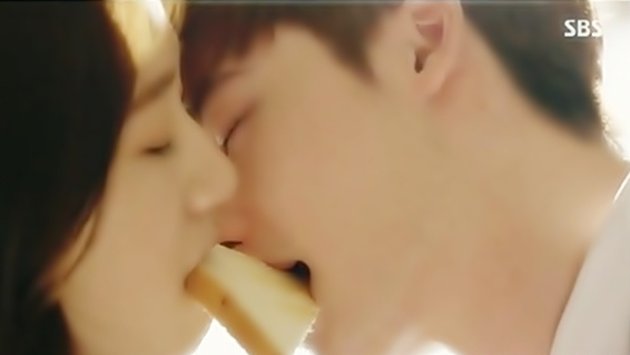 BIKIN BAPER, INI NIH CIUMAN DRAMA KOREA PALING MANIS DI 