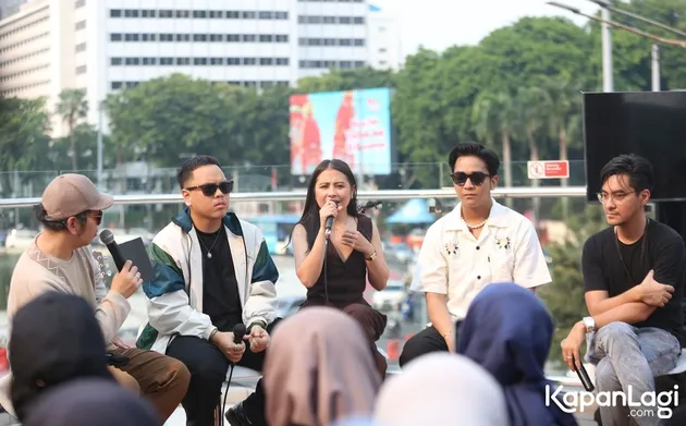 Prilly Latuconsina