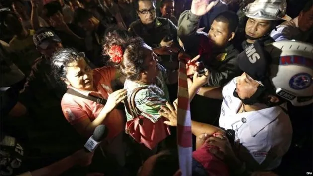 Foto ledakan bom kuil di Bangkok
