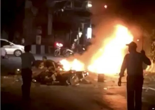 Foto ledakan bom kuil di Bangkok