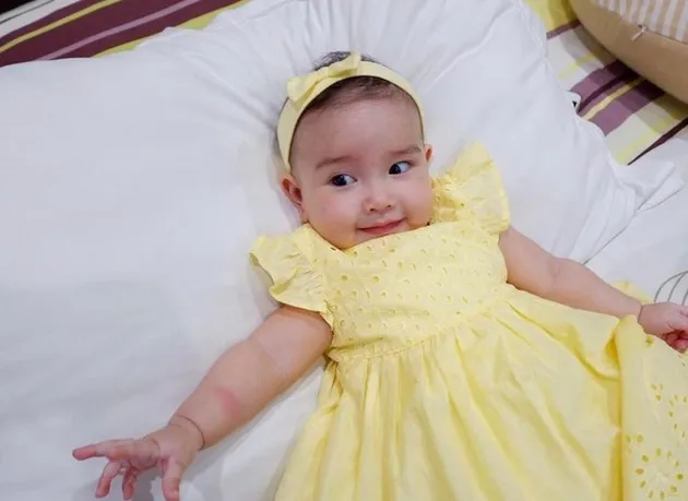 Bayi bule Yasmine Wildblood