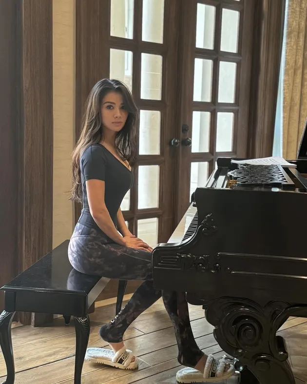 Adinda Bakrie