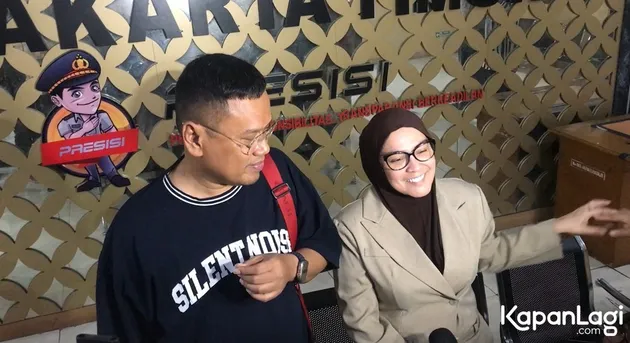 Uya Kuya melihat astrid kuya tertawa