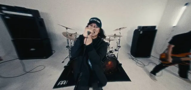 Vicky Mono Kembali ke Burgerkill, Rilis Single 'Kontinum