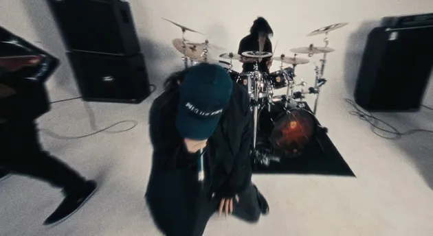 Vicky Mono Kembali ke Burgerkill, Rilis Single 'Kontinum