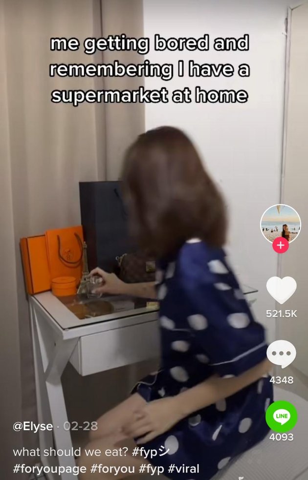Viral Crazy Rich Showcasing Personal Supermarket at Home, Complete and Just Take
