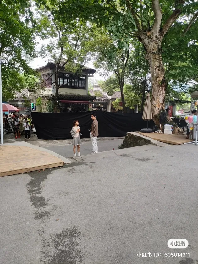 Victoria (fx) - Vic Zhou Syuting Drama