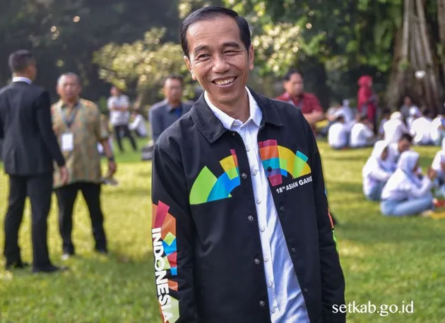 jokowi, berita jokowi, presiden jokowi, jaket jokowi, jaket asian games jokowi