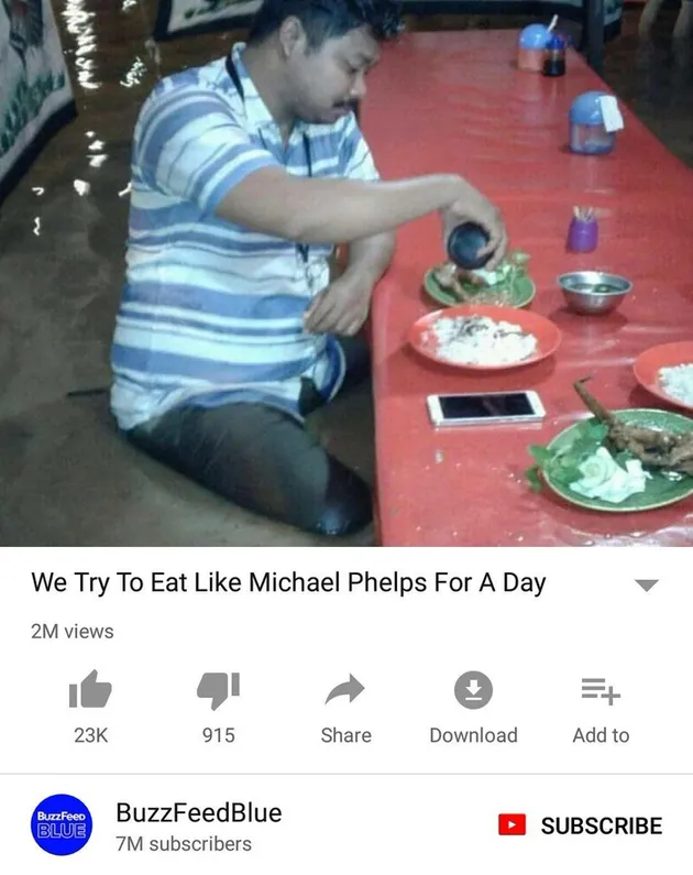 meme lucu, pria makan pecel lele pas banjir, foto lucu, foto unik, foto aneh