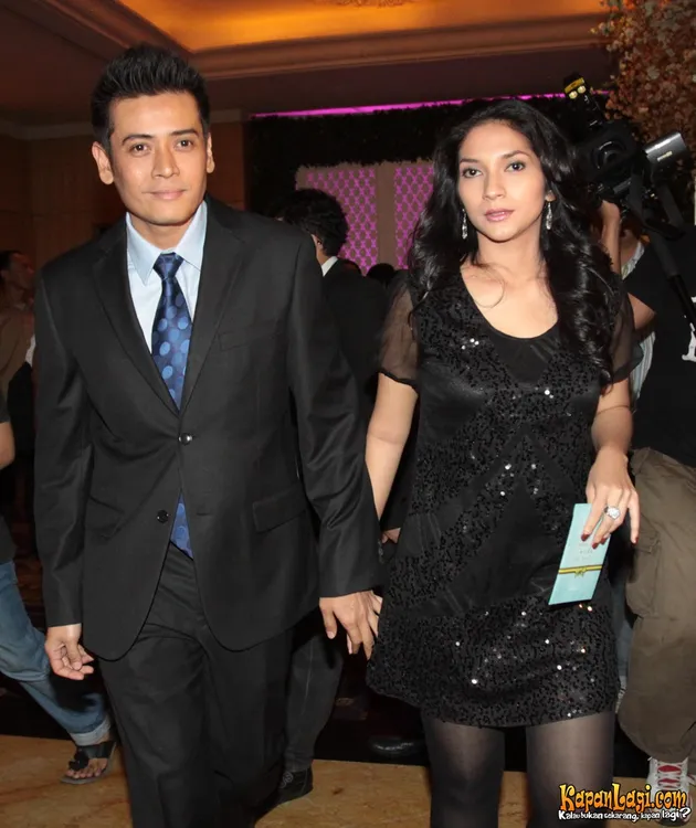 Vira Yuniar / Teuku Ryan