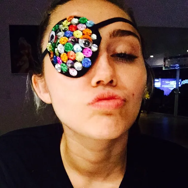 Foto Jelek Miley Cyrus