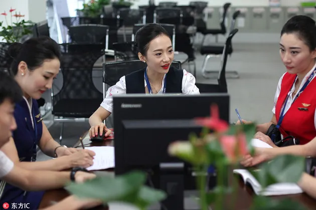 pramugari cantik, pramugari tercantik di dunia