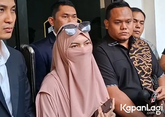 Wardatina Mawa diperiksa polisi