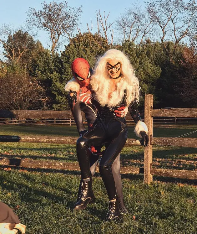 Weekly Hot Instagram