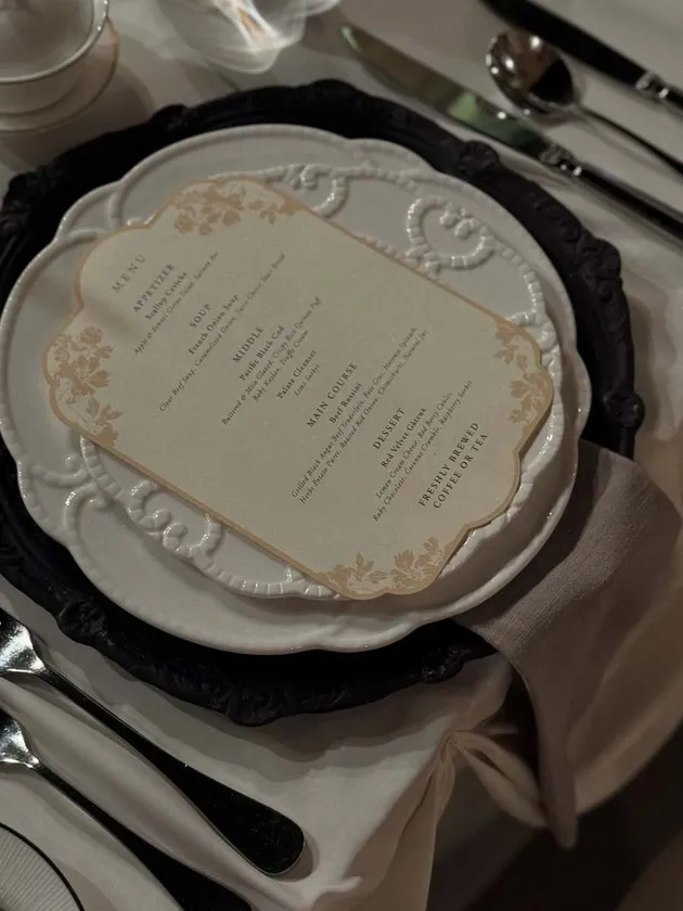 Detail Dekorasi Resepsi Pernikahan Al Ghazali