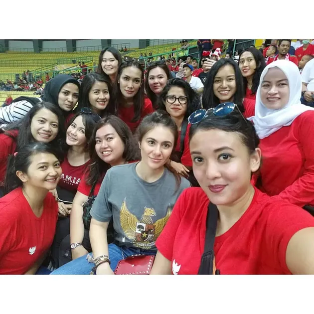 Wulan Guritno &amp; anak-anaknya 