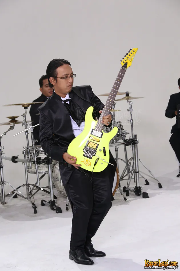Meliuk-liuk, Apoy kini membawa musik pop melayu jadi lebih enak dilihat.
