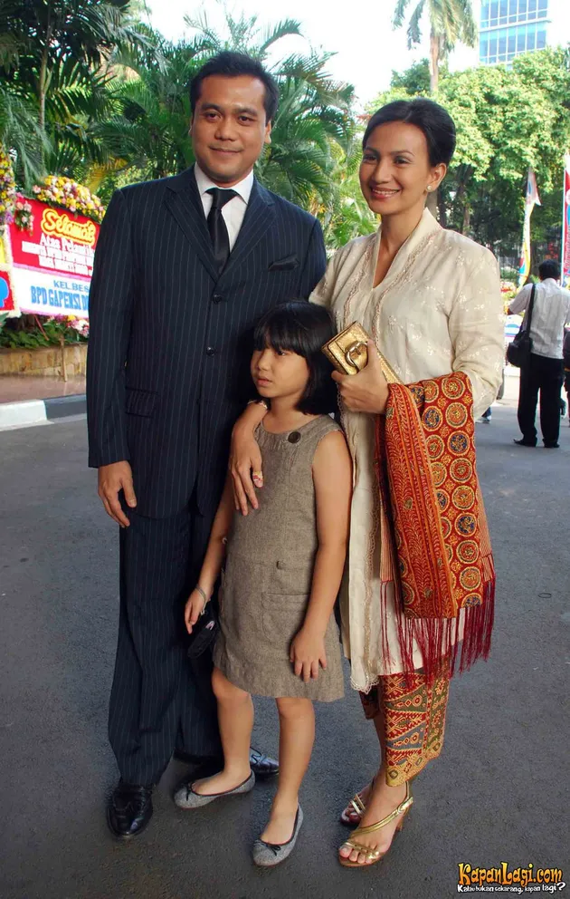 WANDA HAMIDAH DI GEDUNG DPRD JAKARTA PUSAT - KapanLagi.com