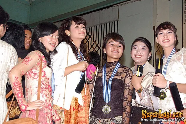 ayudia bing slamet