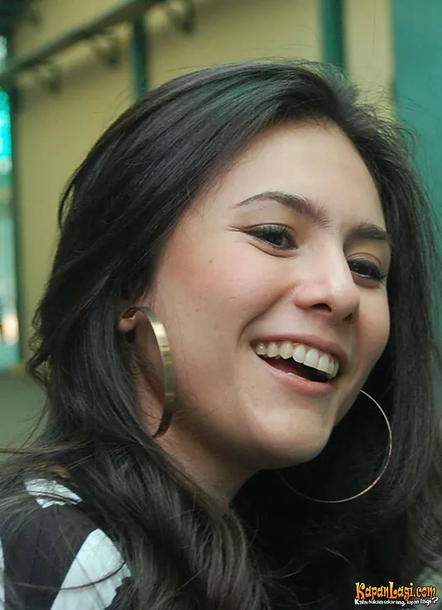 wulan guritno