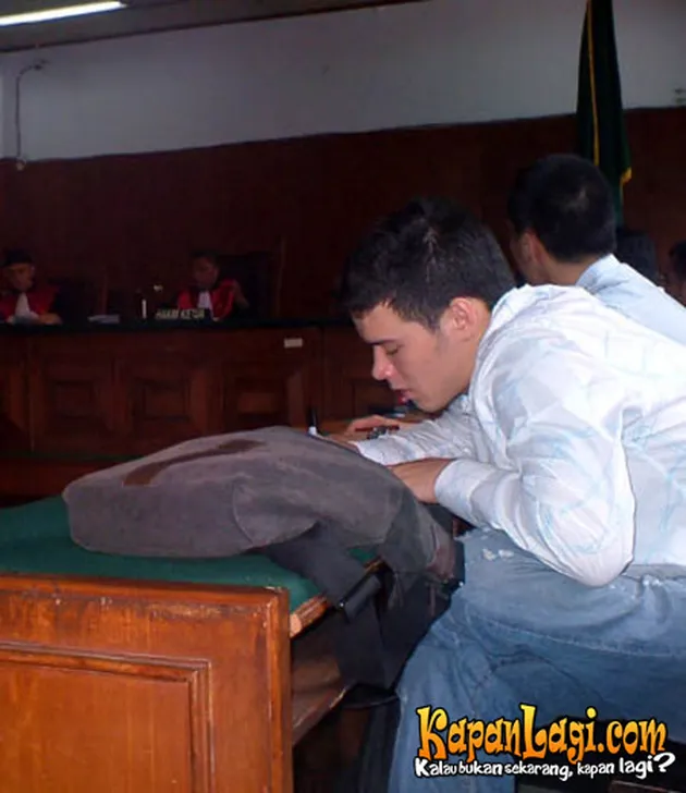 Bersaksi Palsu?