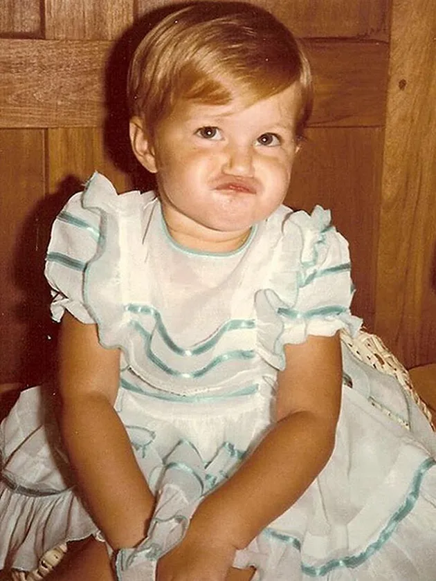 Nina Zatulini Berhijab