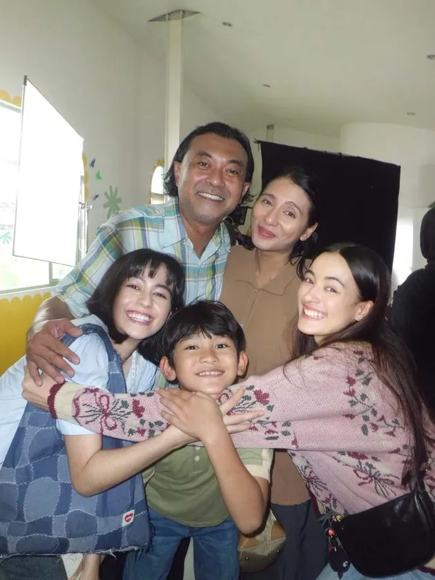 Yasamin Jasem Bersama Pemain Sampai Titik Terakhirmu