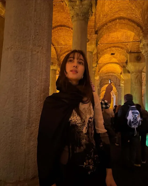 Yasmin Napper cantik di turki