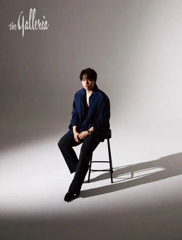 Yeo Jin Goo Duduk di Kursi