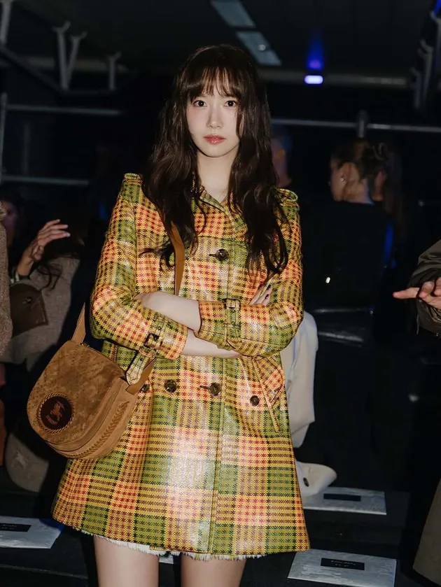 YoonA Girls Generation di Burberry Fashion Show