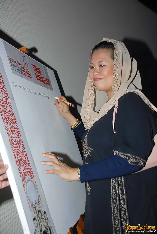yenny wahid