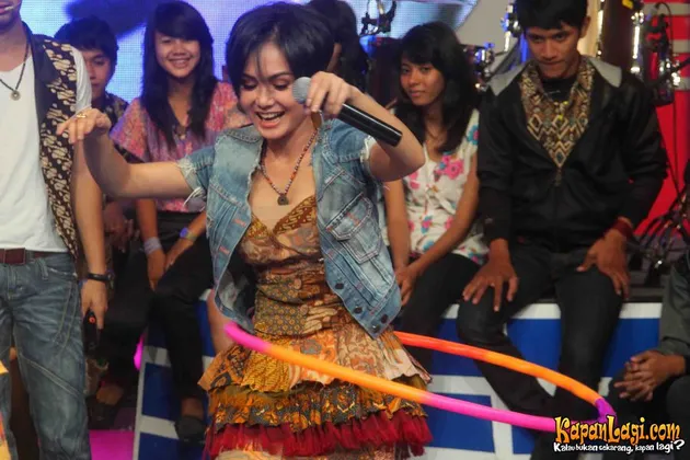 Yuni Shara/ Raffi Ahmad