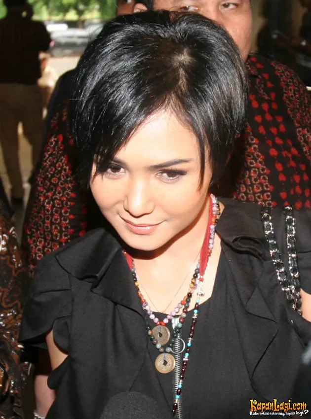 Yuni Shara