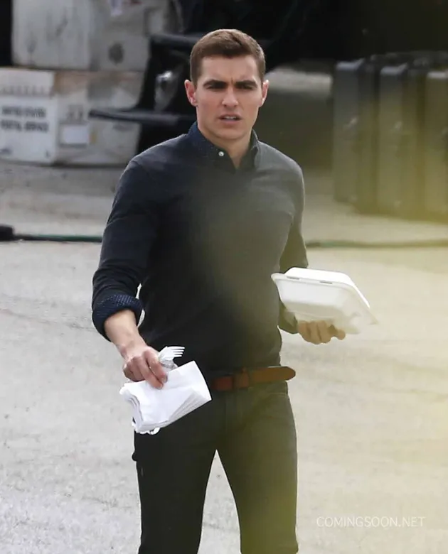 Zac Efron di NEIGHBORS 2