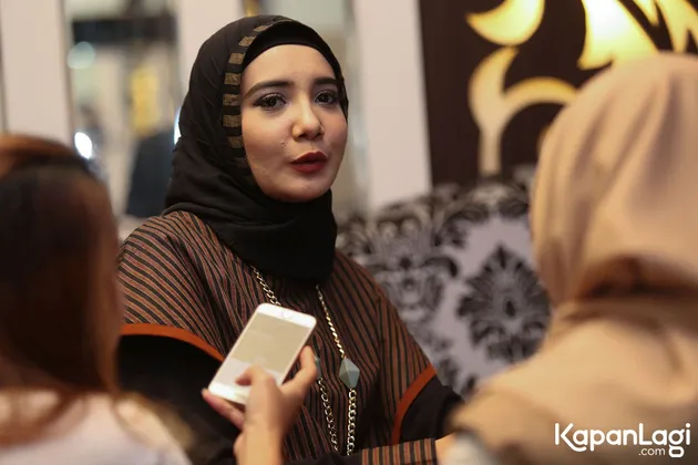 Zaskia Sungkar 